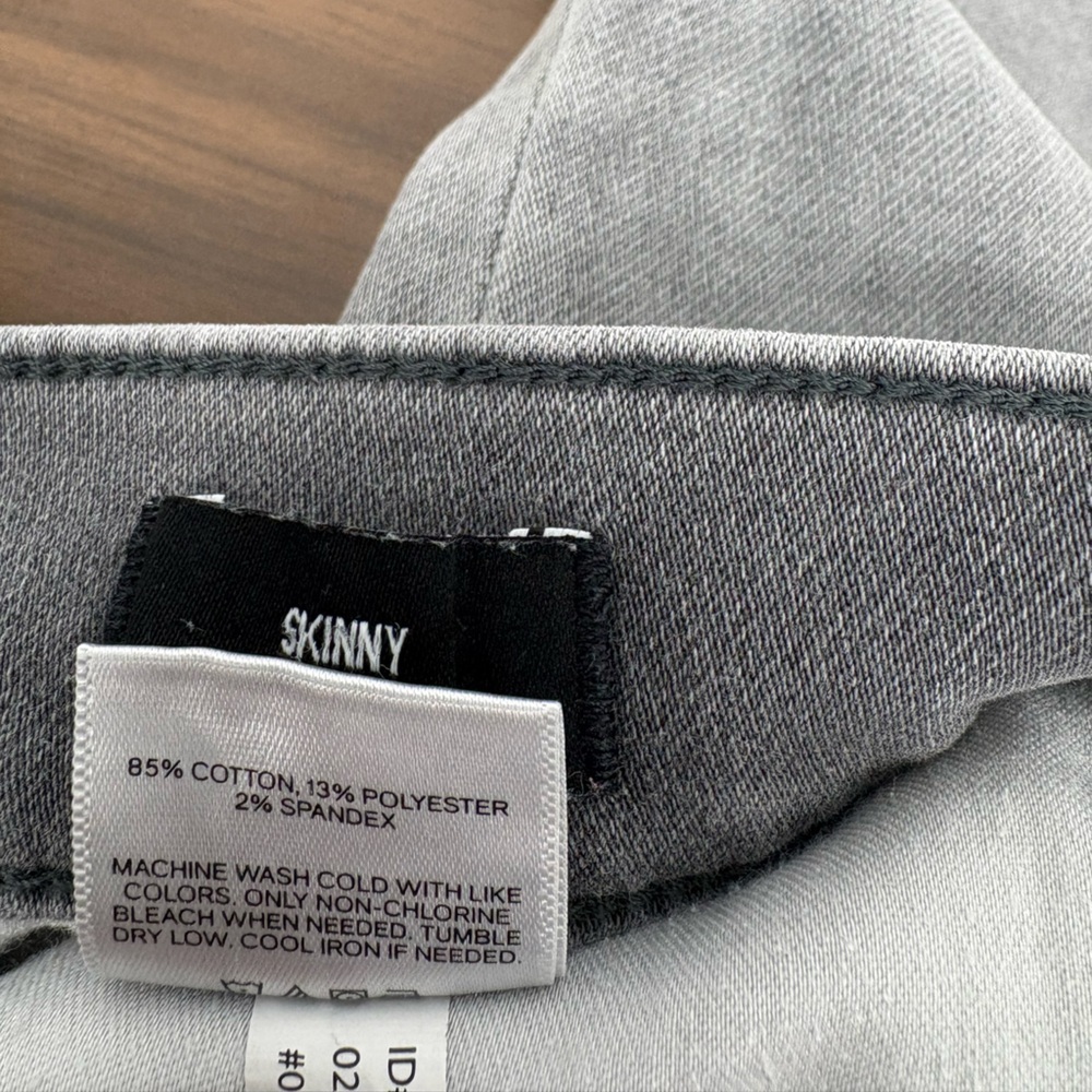 EXPRESS High Waisted Gray Wash Skinny Jeans - Picture 6 of 8